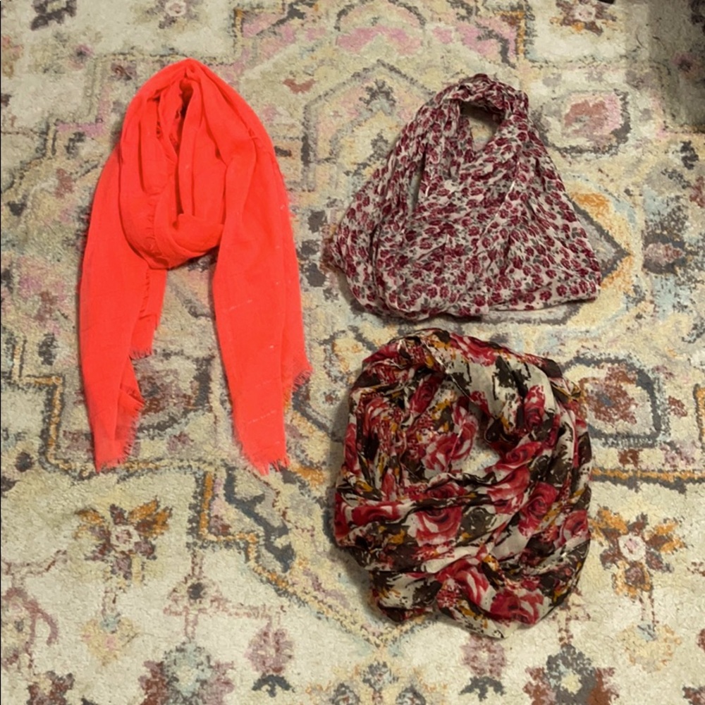 3 scarfs🧣